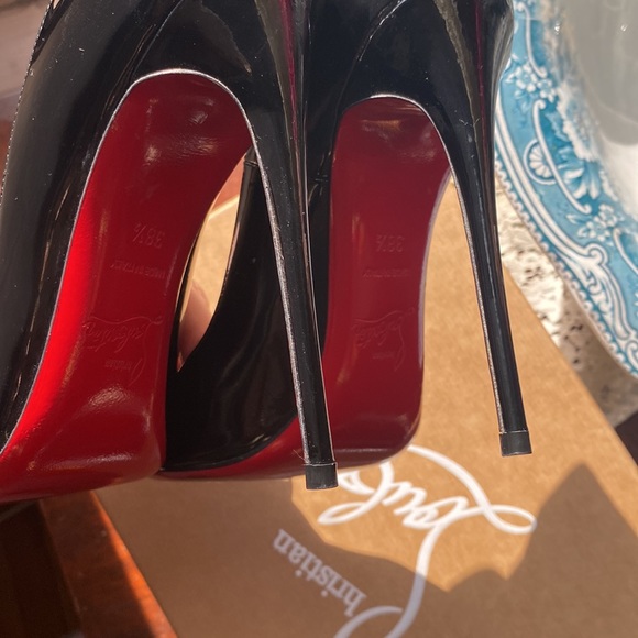 Christian Louboutin So Kate 120 heel in patent leather black - Picture 5 of 16